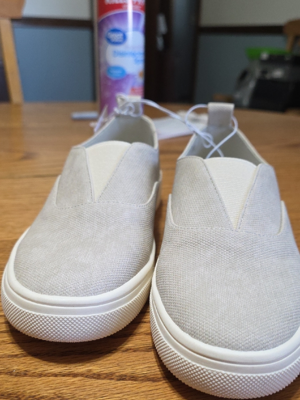 Kensie Neutral Slip-On Sneakers in Light Taupe Size 8w